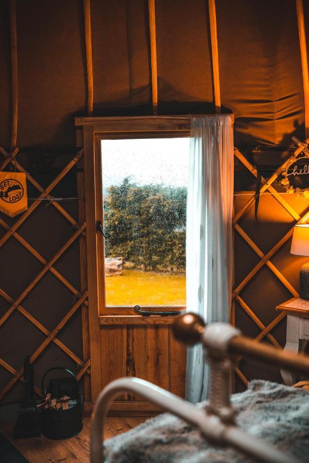 Sunbank Yurt Hotel Llangollen Exterior photo