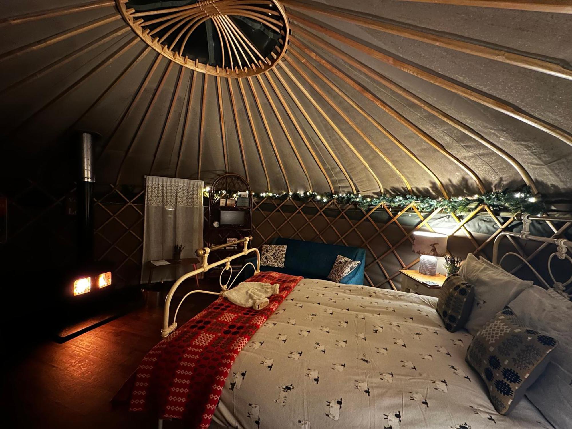 Sunbank Yurt Hotel Llangollen Exterior photo